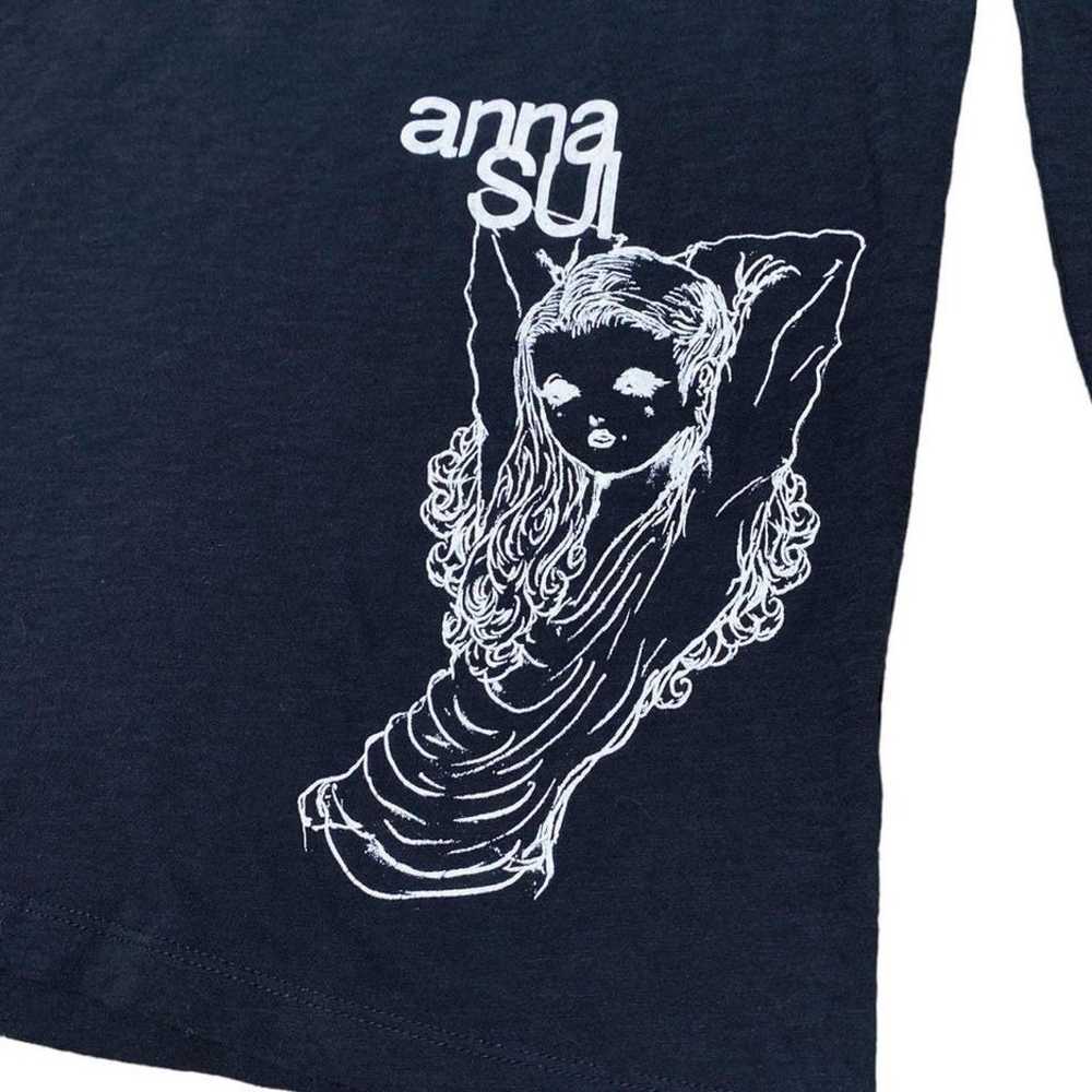 Y2K 2000s Anna Sui Graphic Long Sleeve Sz M - image 2