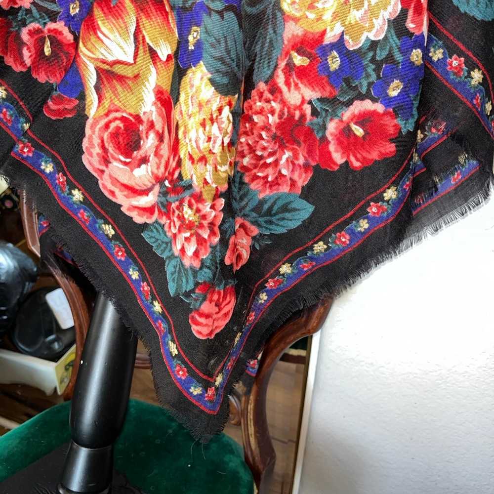 Vintage Smithsonian floral wool shawl - image 2