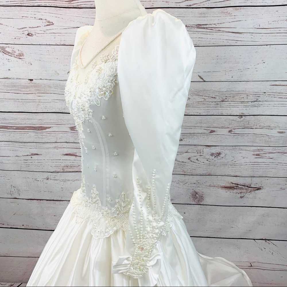 Alfred Angelo Vintage Ivory Bridal Gown w/ Veil - image 5