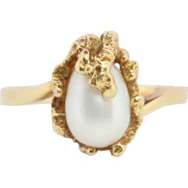 Mikimoto Ring. Vintage 18k Gold Mikimoto Pearl Sol