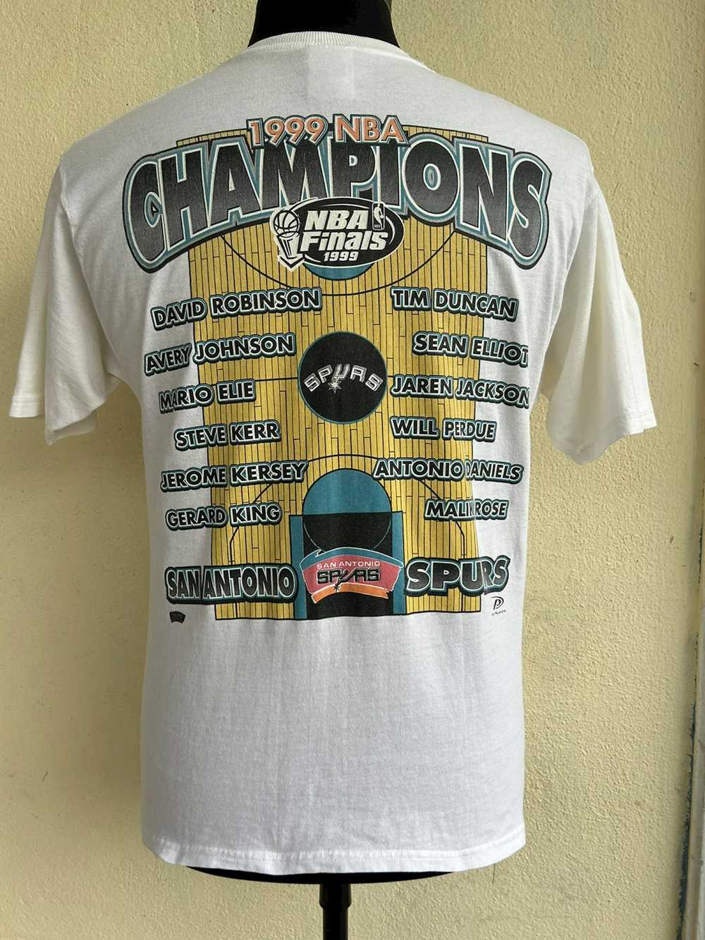 Fan Apparel × NBA × Vintage 1999 NBA CHAMPIONS SA… - image 4