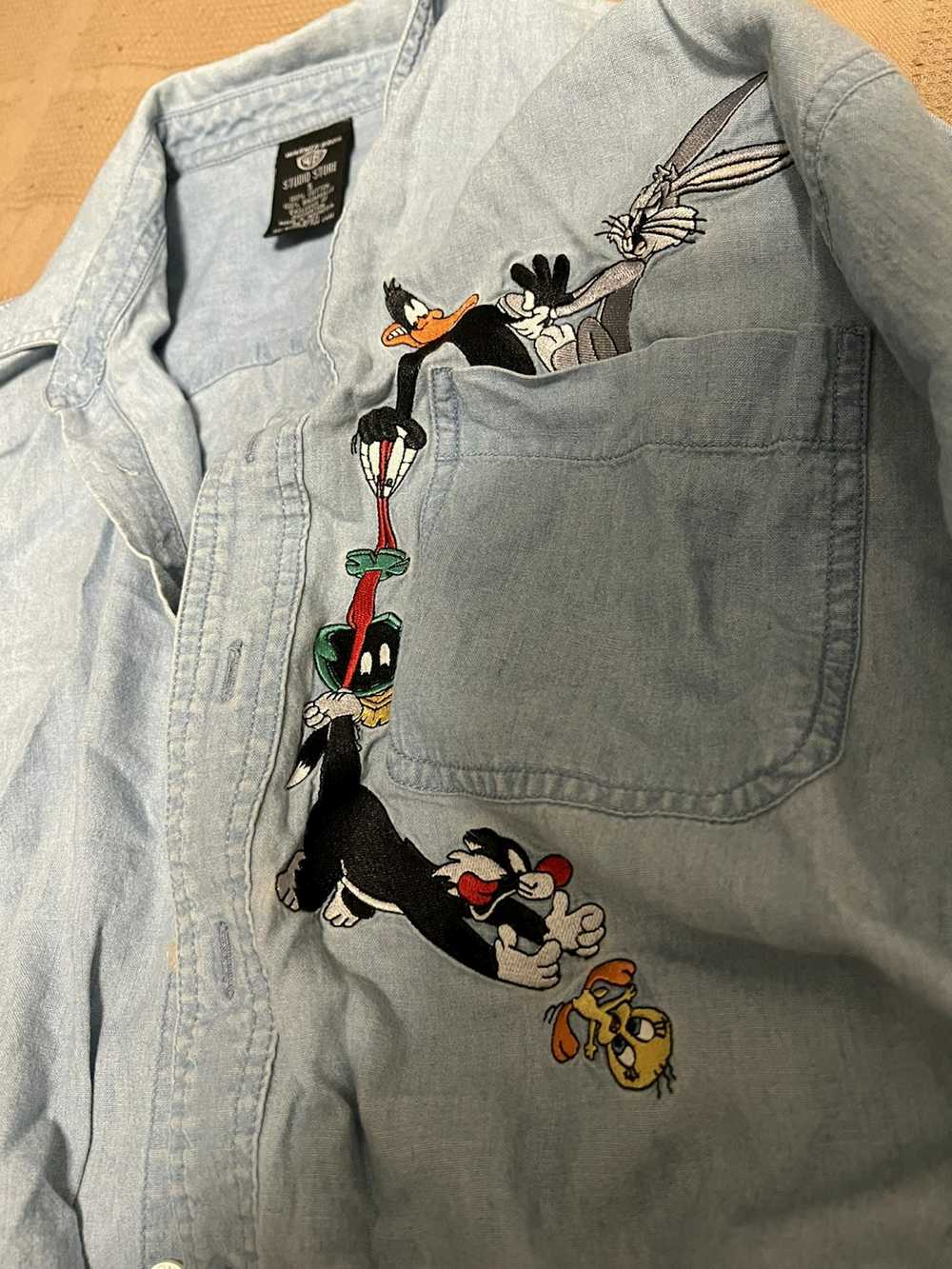 Vintage Looney Tunes Button-up - image 2