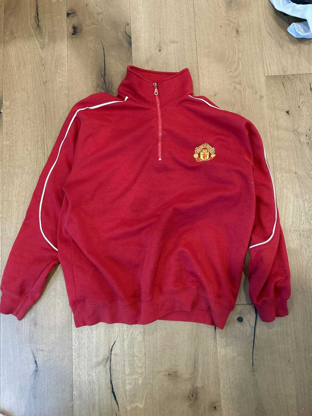Manchester United × Streetwear × Vintage Man Unit… - image 1