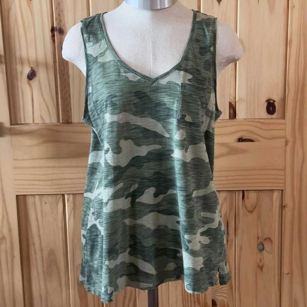 Old Navy Old Navy Everywear Womens Green Camo V N… - image 1