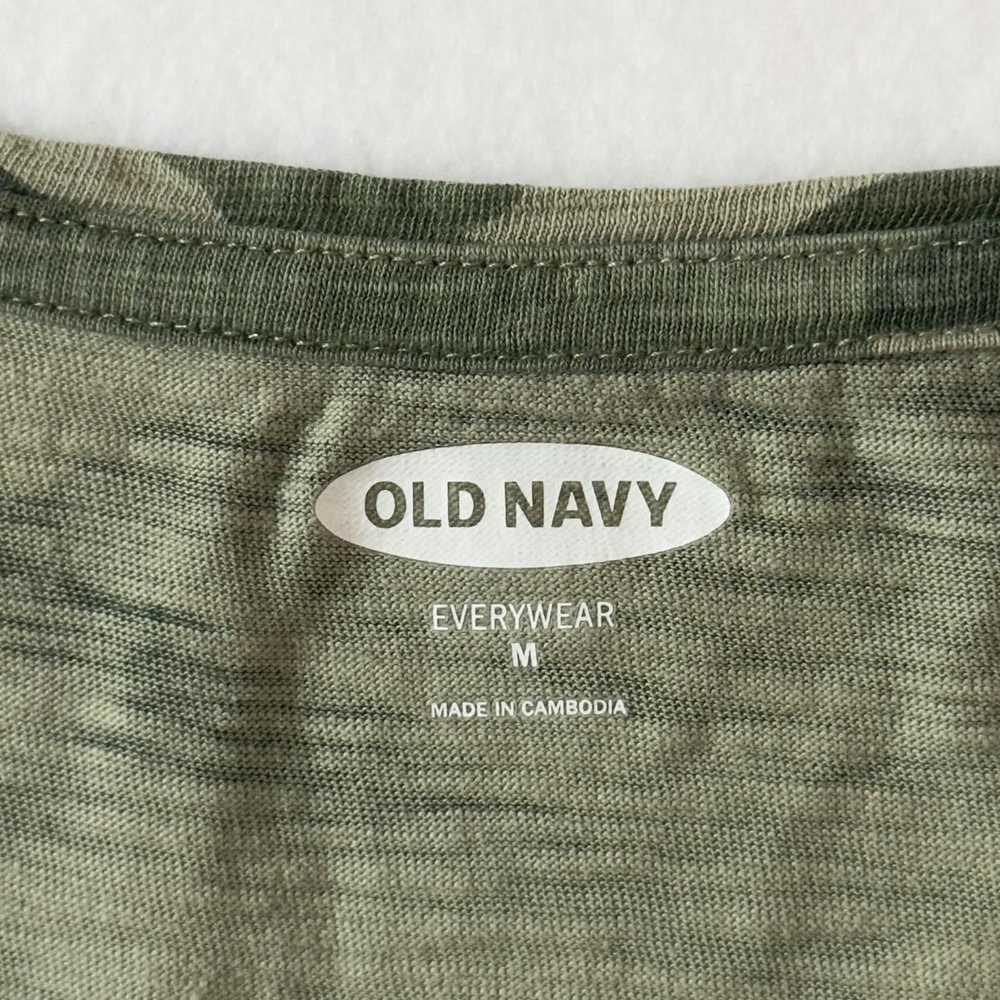 Old Navy Old Navy Everywear Womens Green Camo V N… - image 4