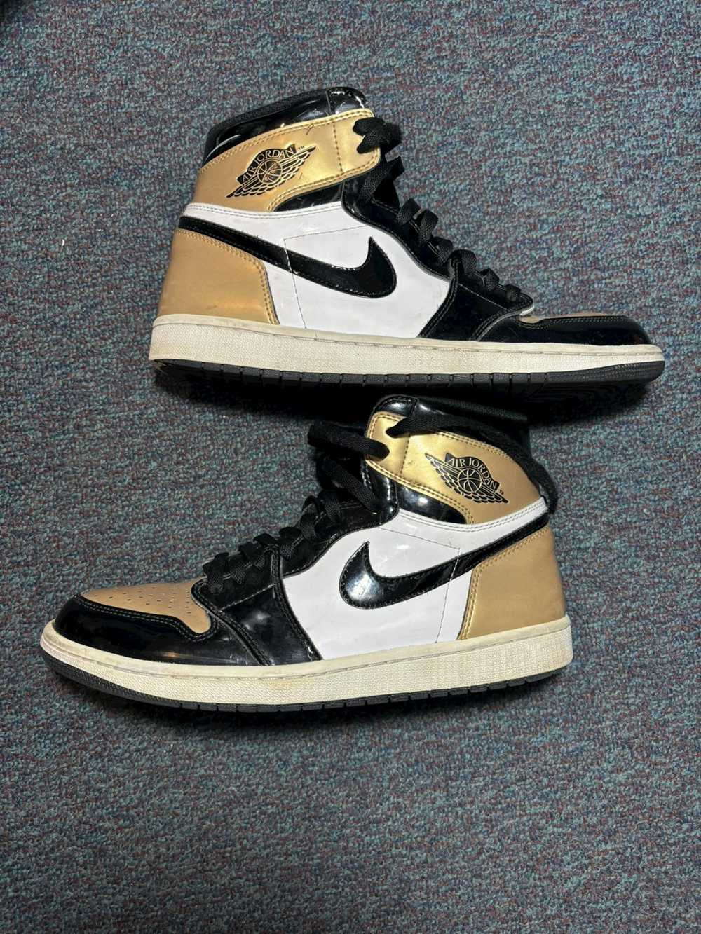 round toe jordans