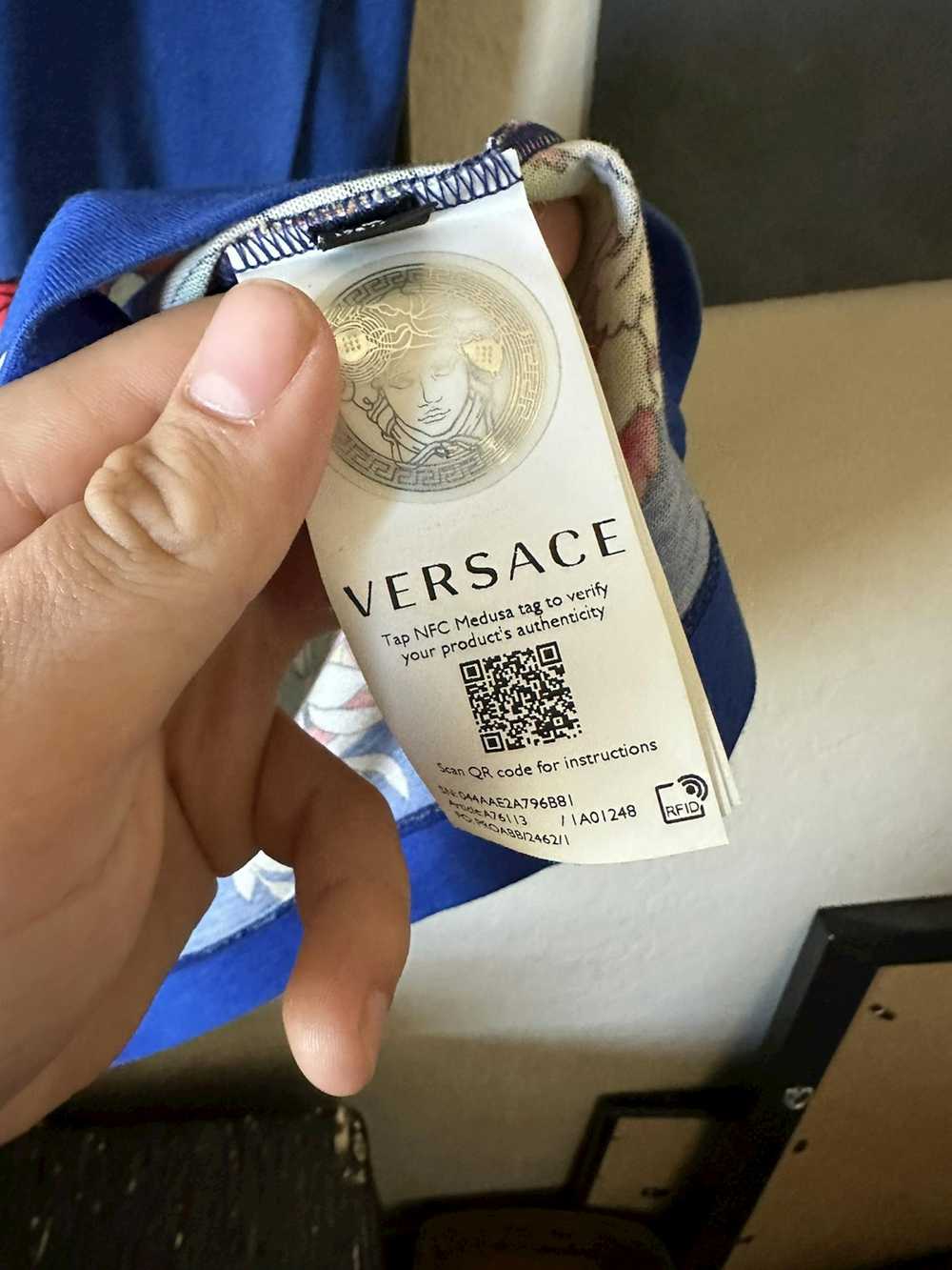 Versace VERSACE Renaissance short sleeve multicol… - image 3