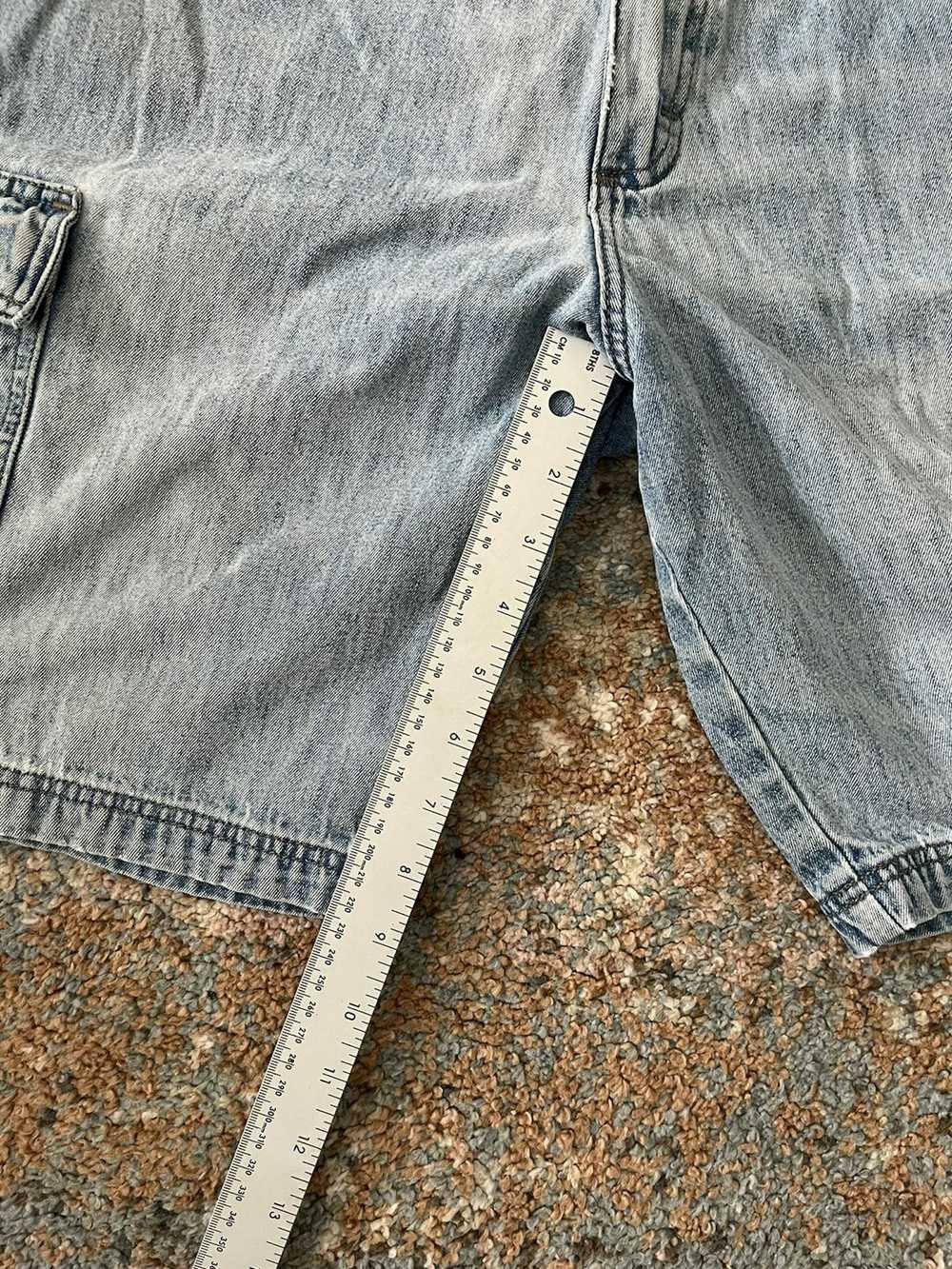 Wrangler VTG Wrangler Hero Cargo Jeans Shorts Dis… - image 5