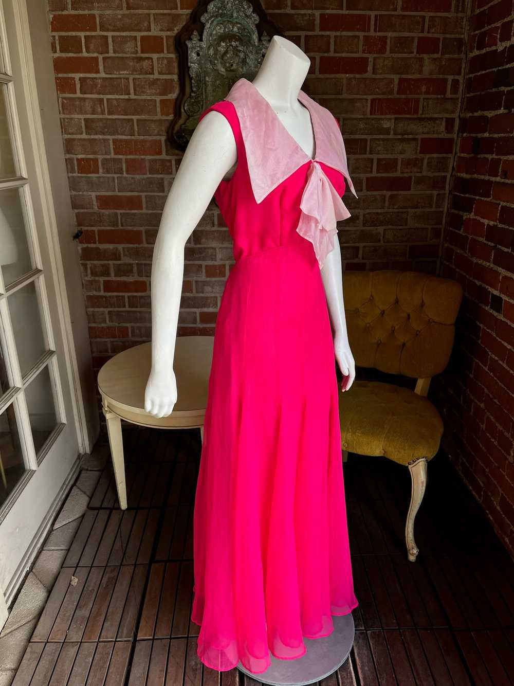 1960s Miss Elliette Shocking Pink Chiffon Dress - image 5