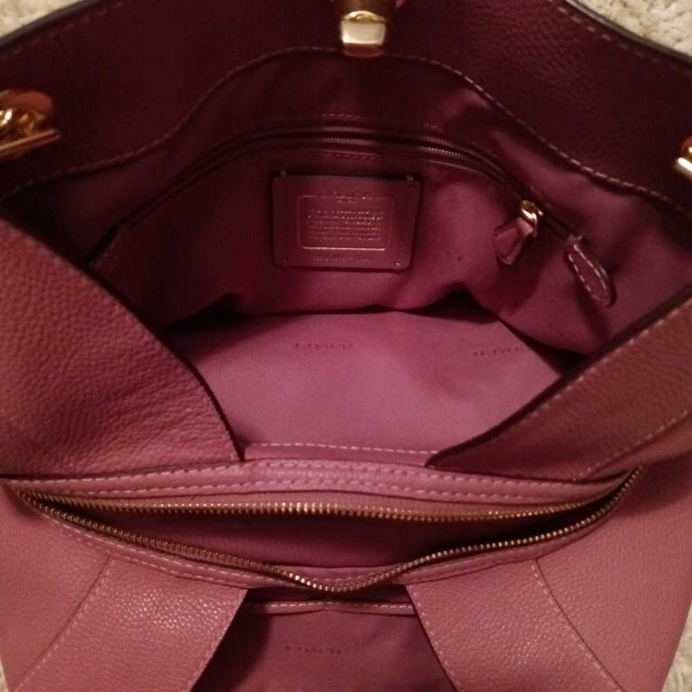 Coach pink (mauve) leather shoulder bag - image 6