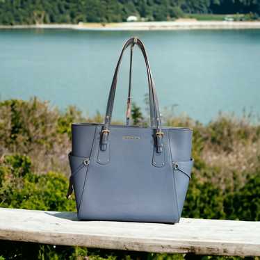 Like New Michael Kors Voyager Tote in Chambray