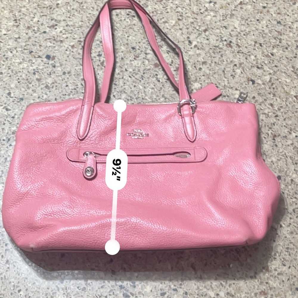 Pink Coach Leather Purse With Zipper Closure - image 8