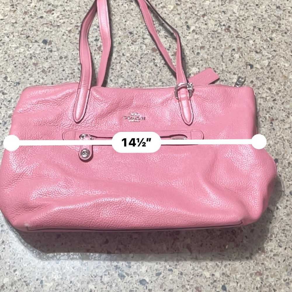 Pink Coach Leather Purse With Zipper Closure - image 9