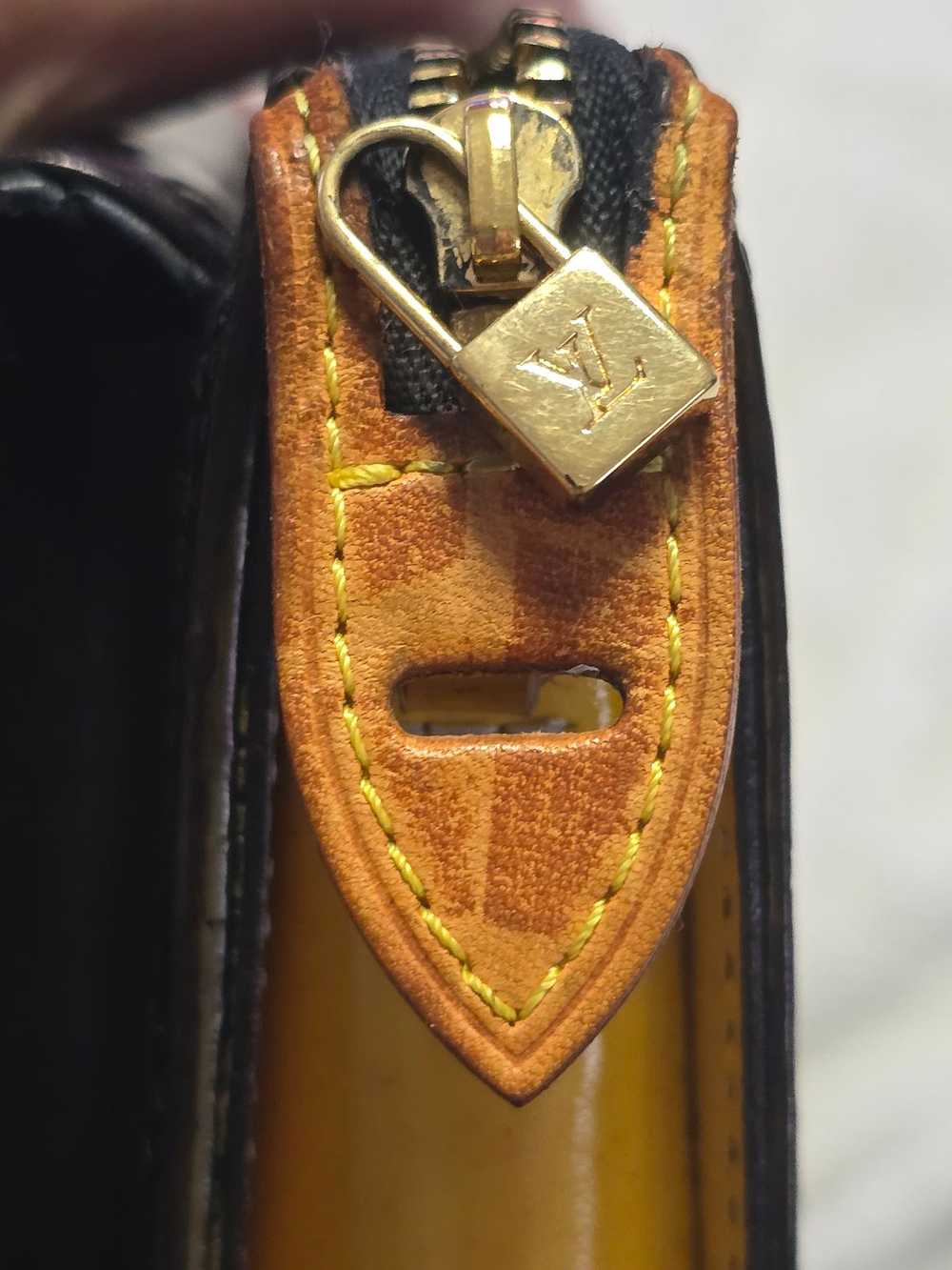 Louis Vuitton Motto Patent Leather Black Bag Cros… - image 12
