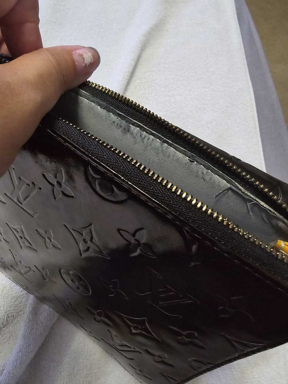 Louis Vuitton Motto Patent Leather Black Bag Cros… - image 9