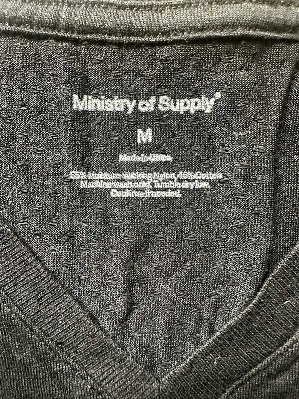 Ministry Of Supply Atlas v-neck - image 3
