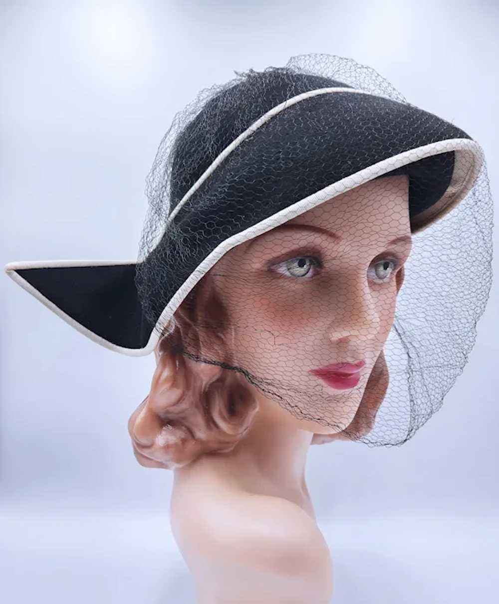 Vintage 1940s/50s Black Wool Felt Hat Asymmetrica… - image 10