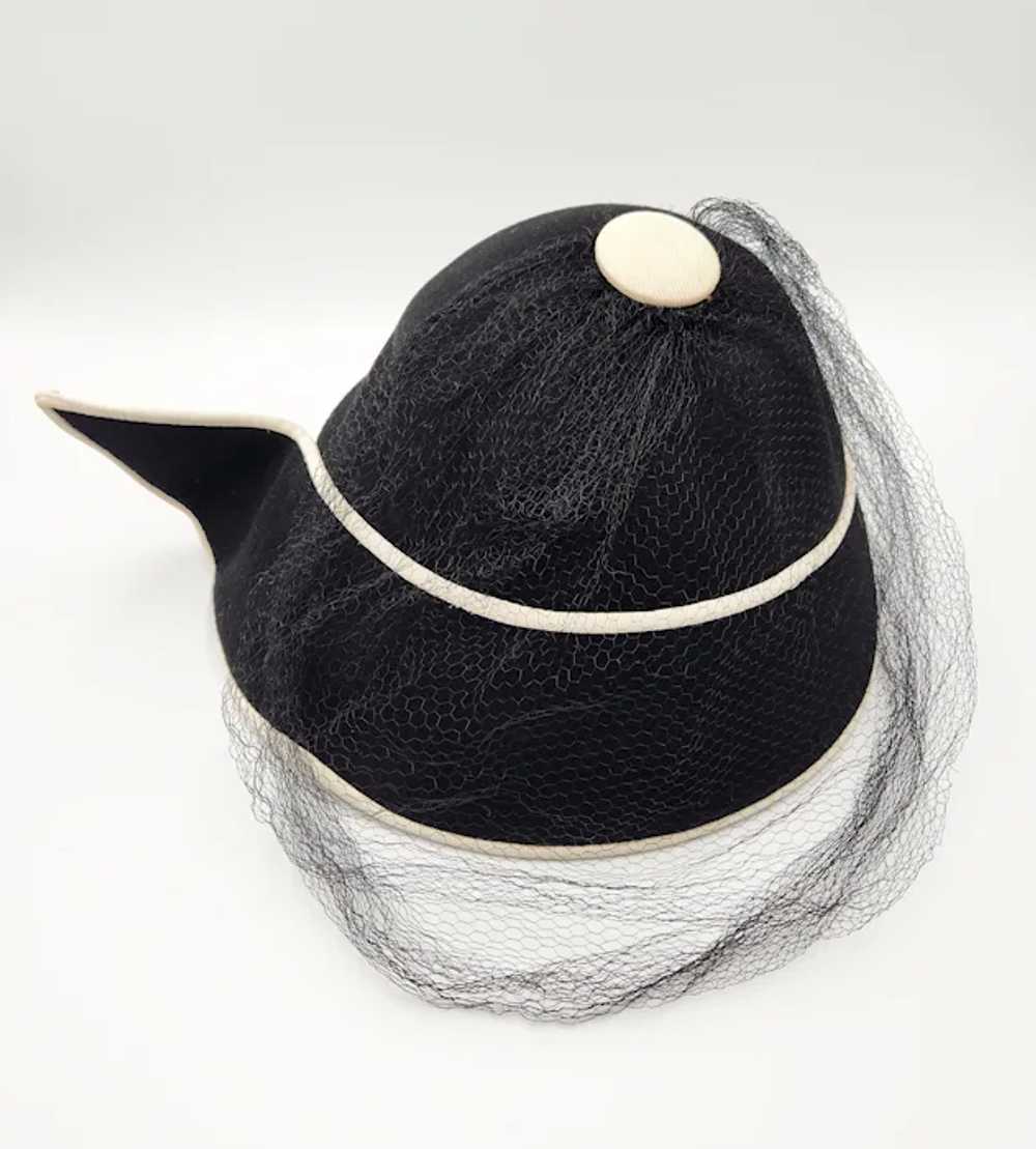 Vintage 1940s/50s Black Wool Felt Hat Asymmetrica… - image 5