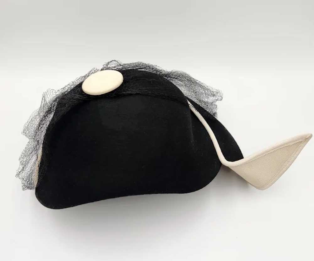 Vintage 1940s/50s Black Wool Felt Hat Asymmetrica… - image 7