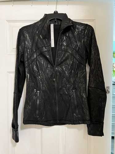 Lululemon Black Foil Jacket Size 6 - Gem