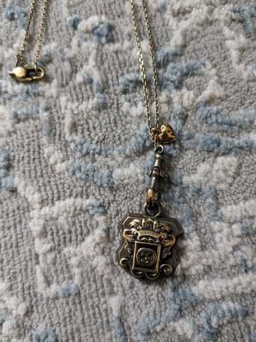 アクセサリー Gucci Old Crest Charm Necklace Gold Repurposed Vintage Gucci Knight Gold Crest Charm Necklace