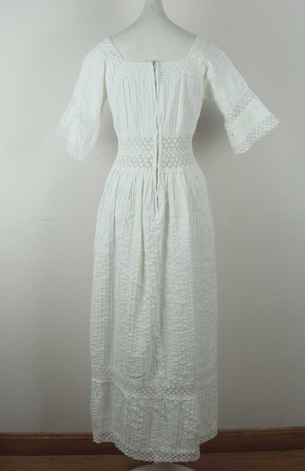 70s White Crochet Dress (M) - image 4