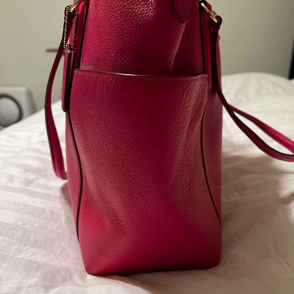 Coach shoulder bag/tote and wallet. pebbled leath… - image 6