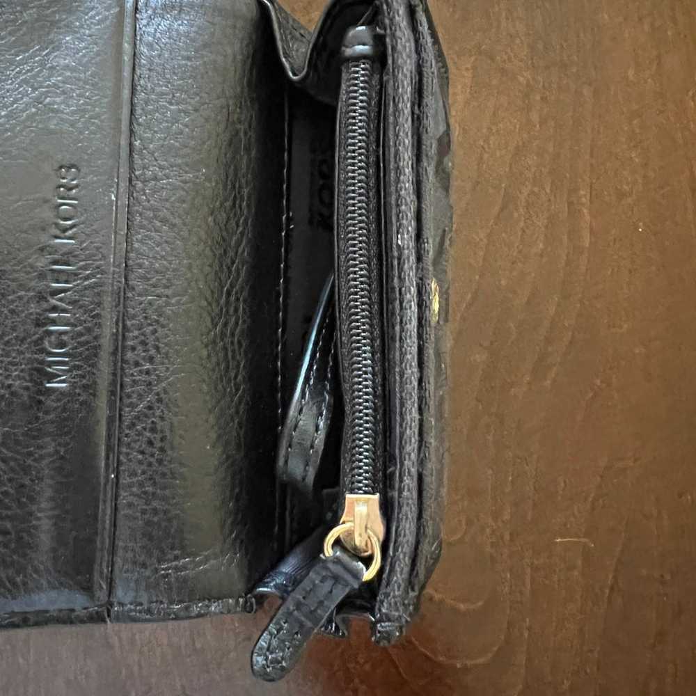 Michael Kors Black Leather Purse & Matching Wallet - image 12