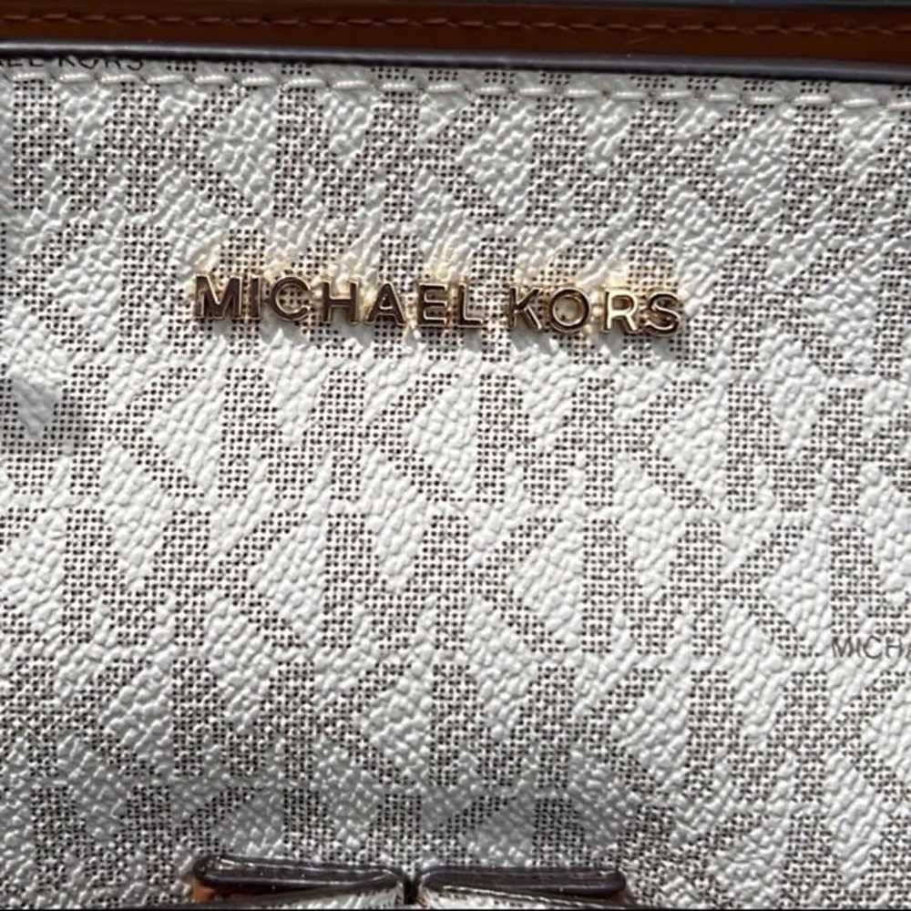 NEW w/out tags Michael Kors Vanilla Monogram doub… - image 6