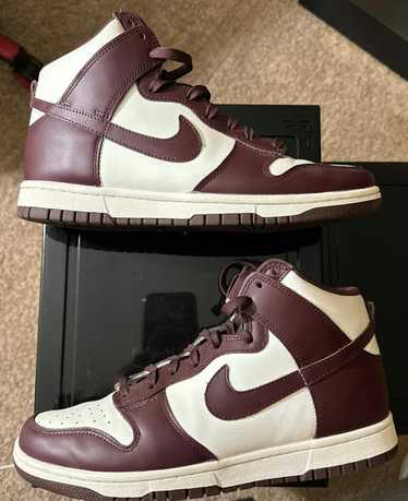 Nike DUNK HIGH 'BURGUNDY CRUSH'