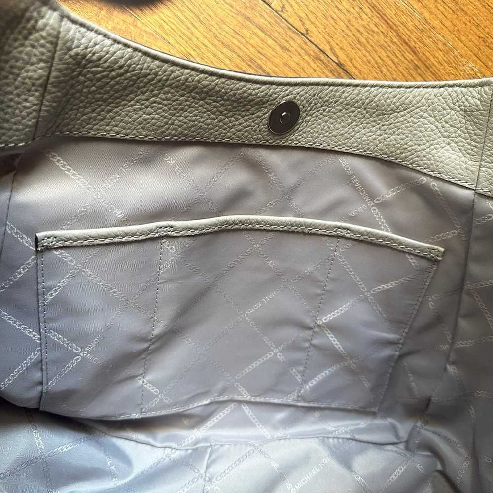 NWOT Michael Kors Fulton Gray Pebble Leather Hobo… - image 8