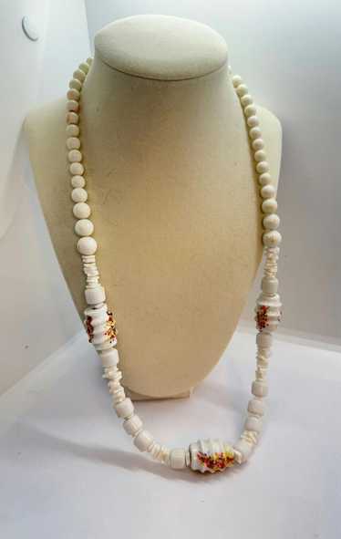 Other 1980's white ceramic 26" necklace w/paint s… - image 1