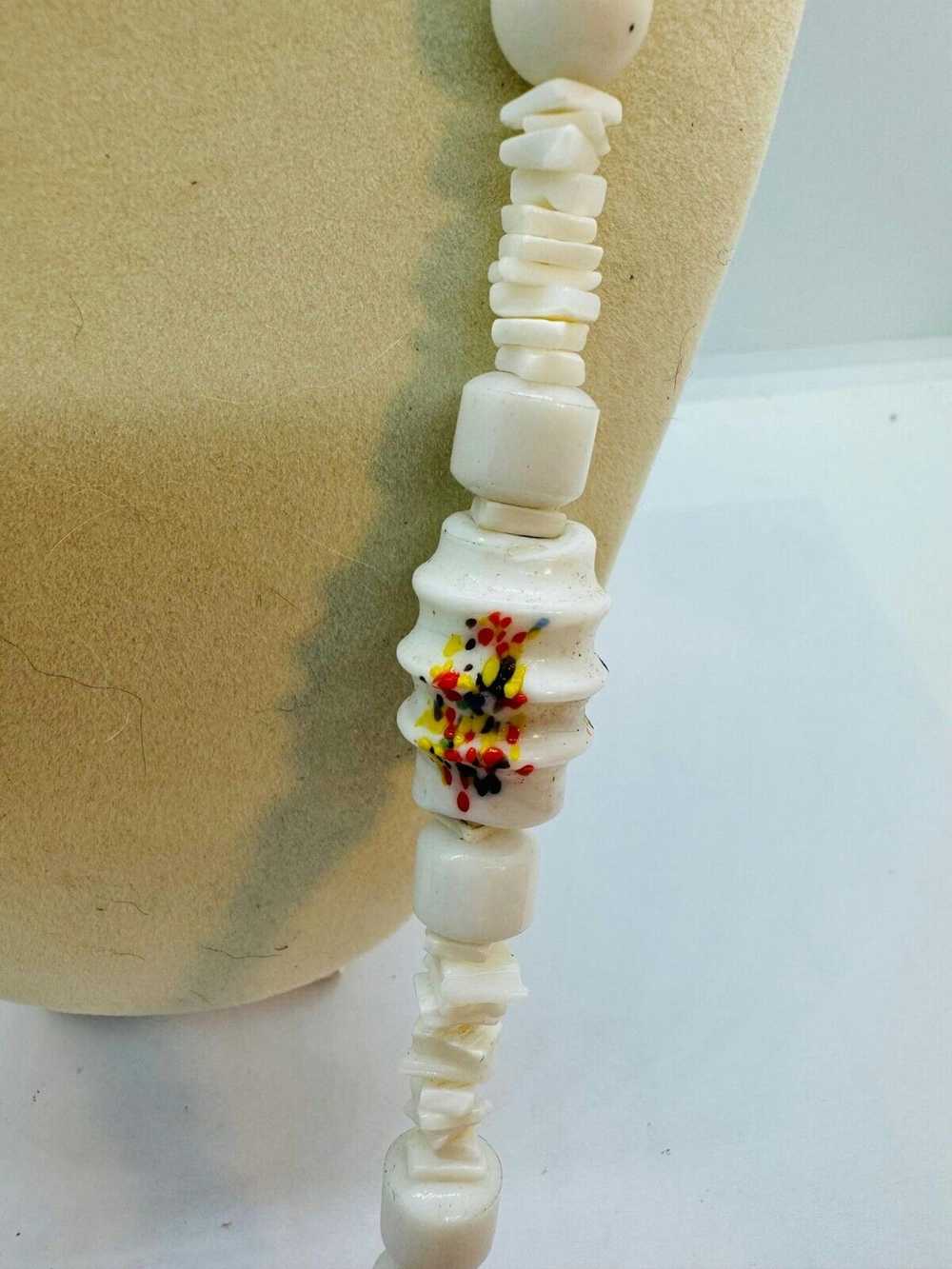 Other 1980's white ceramic 26" necklace w/paint s… - image 5