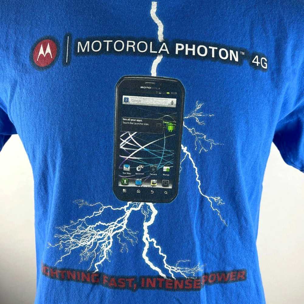 Vintage Motorola Phonton 4G Cell Phone Large T-Sh… - image 2