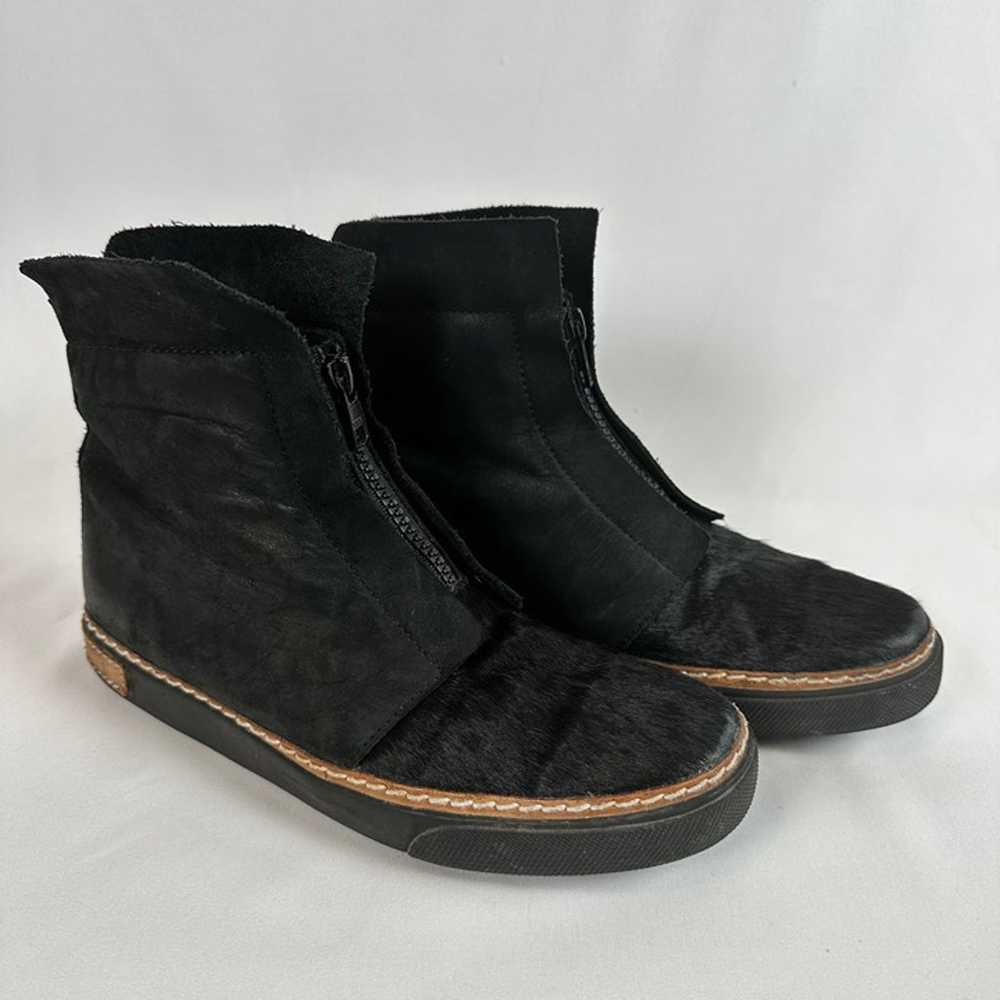 Womens Black Blackstone Fur winter Boot, size 37 - image 7