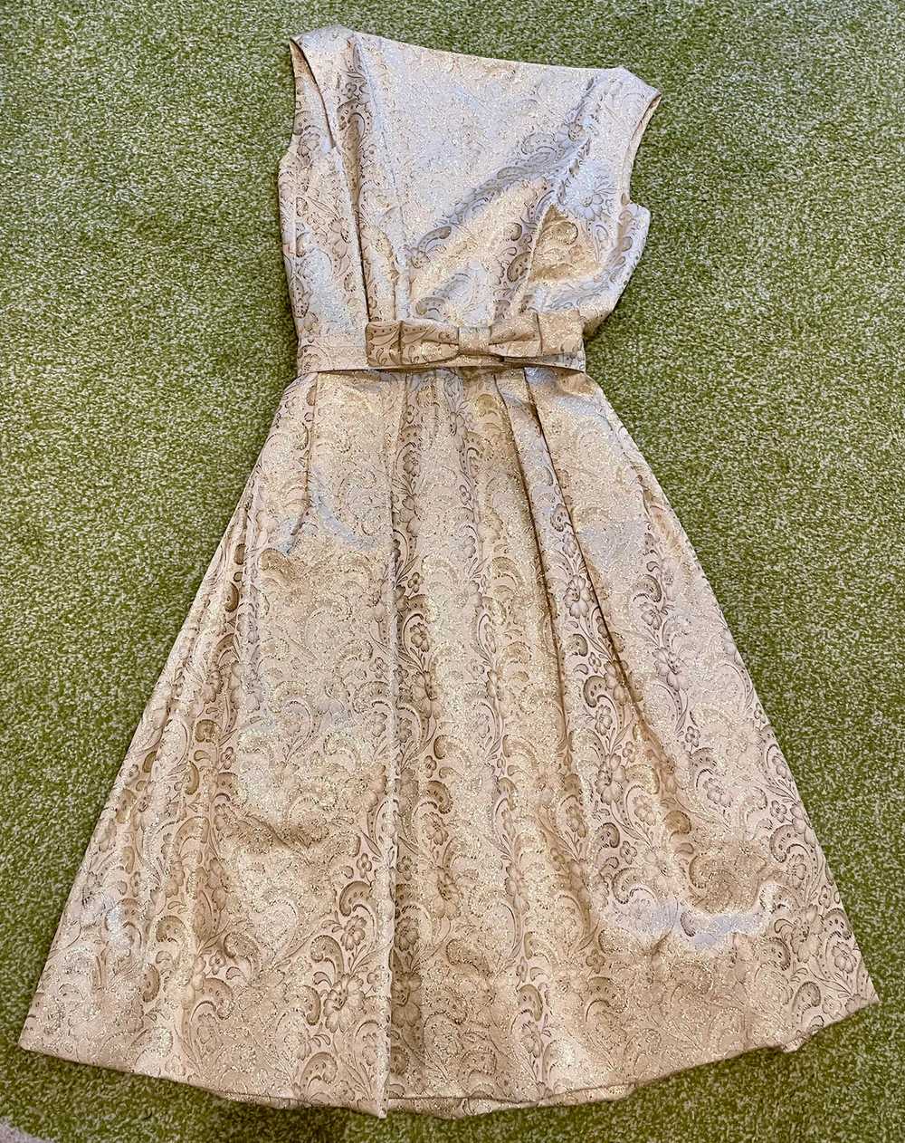 1950's Gold Dress - image 2