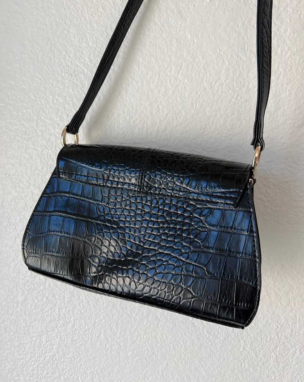 Liz Claiborne Vegan Croc Embossed Purse | Used,… - image 3