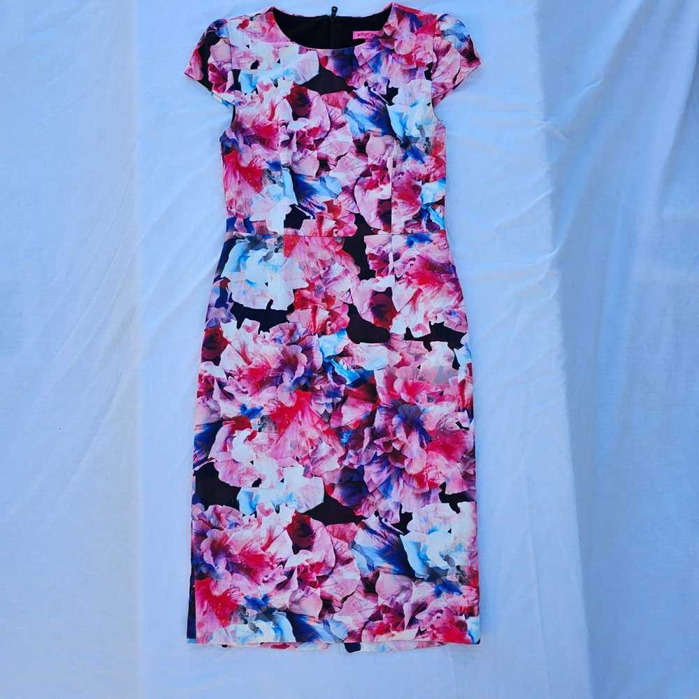 Betsey Johnson Cap Sleeve Floral Midi Sheath Dres… - image 1