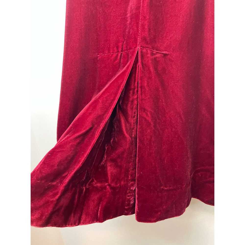 Vintage women’s red velvet midi dress sleeveless … - image 9