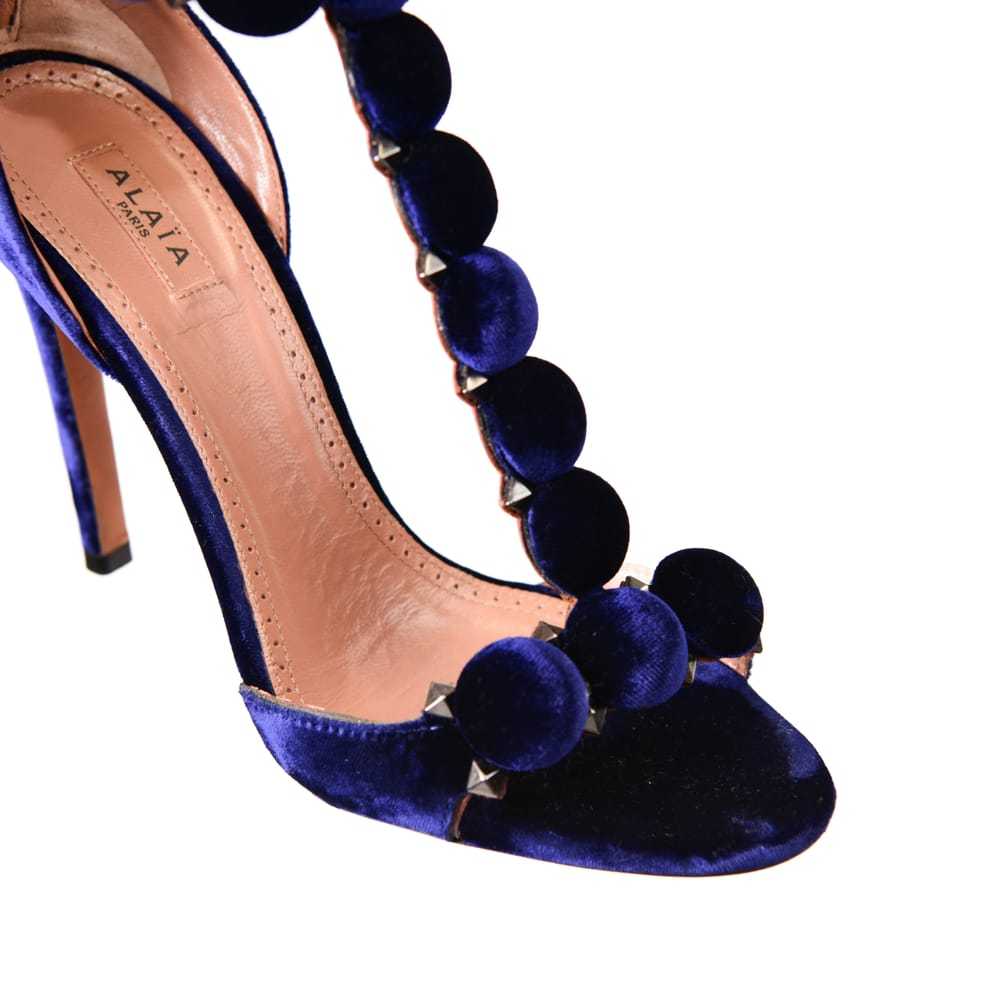 Alaïa Velvet heels - image 8