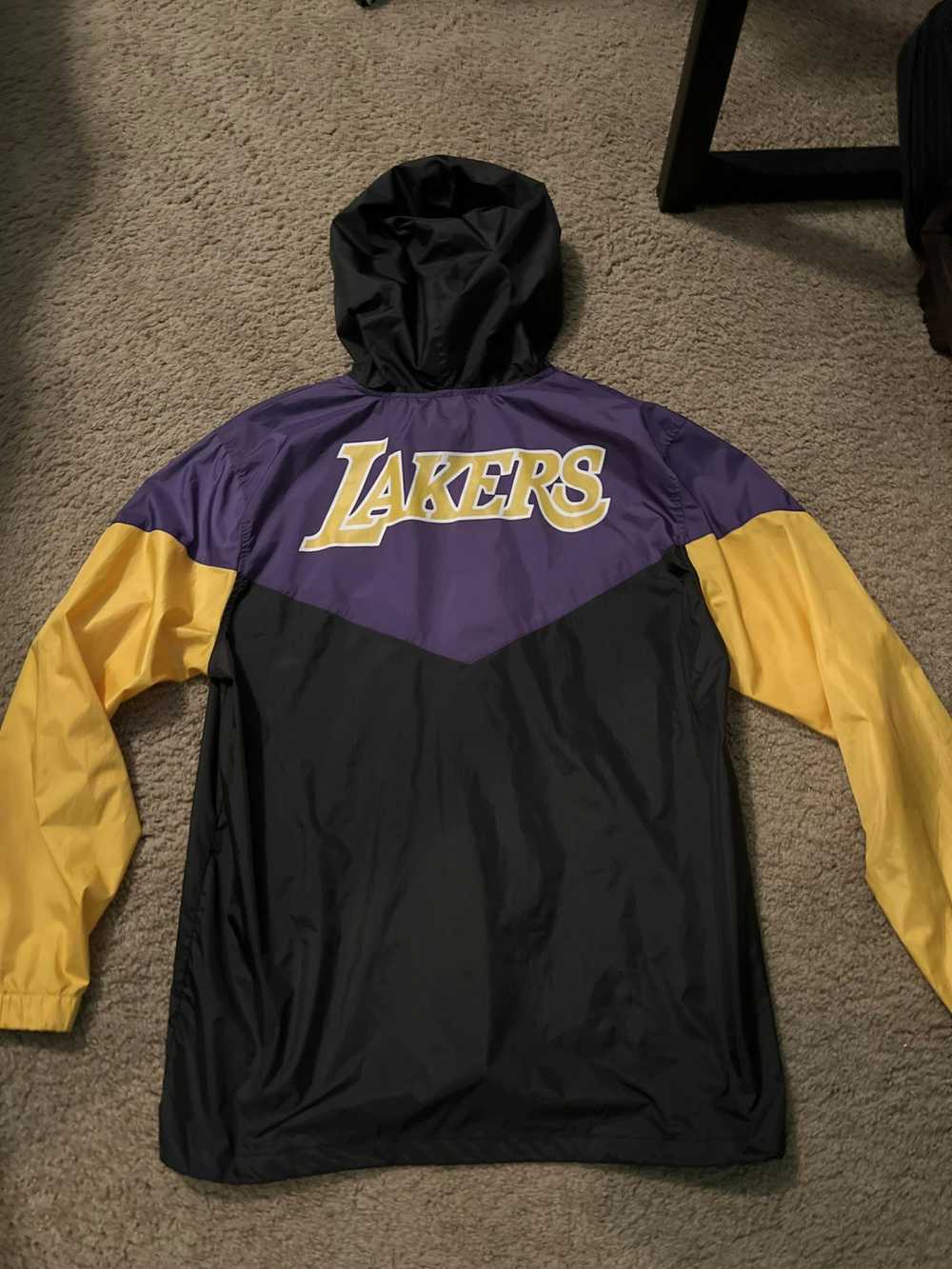 NBA Vintage lakers windbreaker - image 2