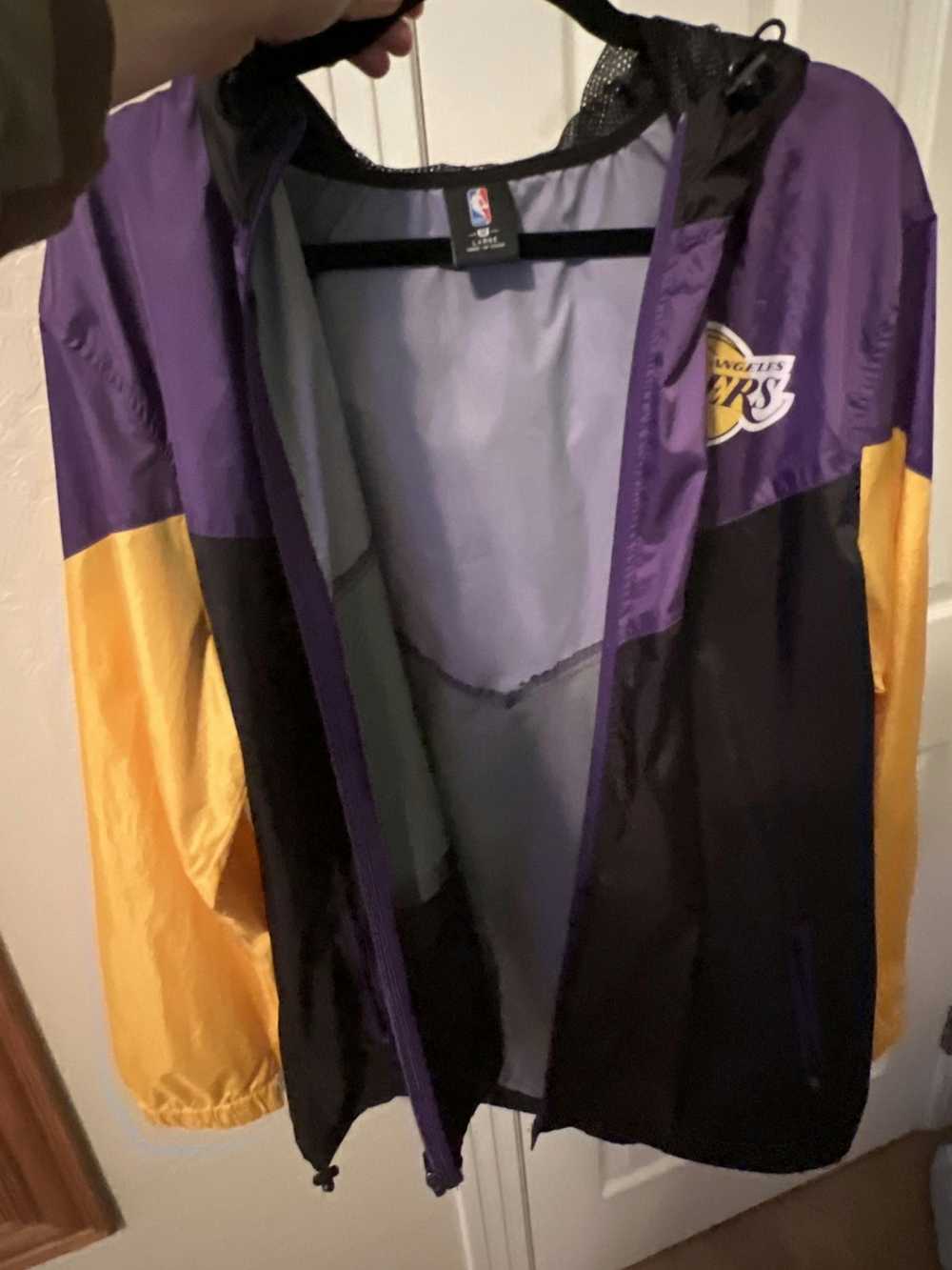 NBA Vintage lakers windbreaker - image 3