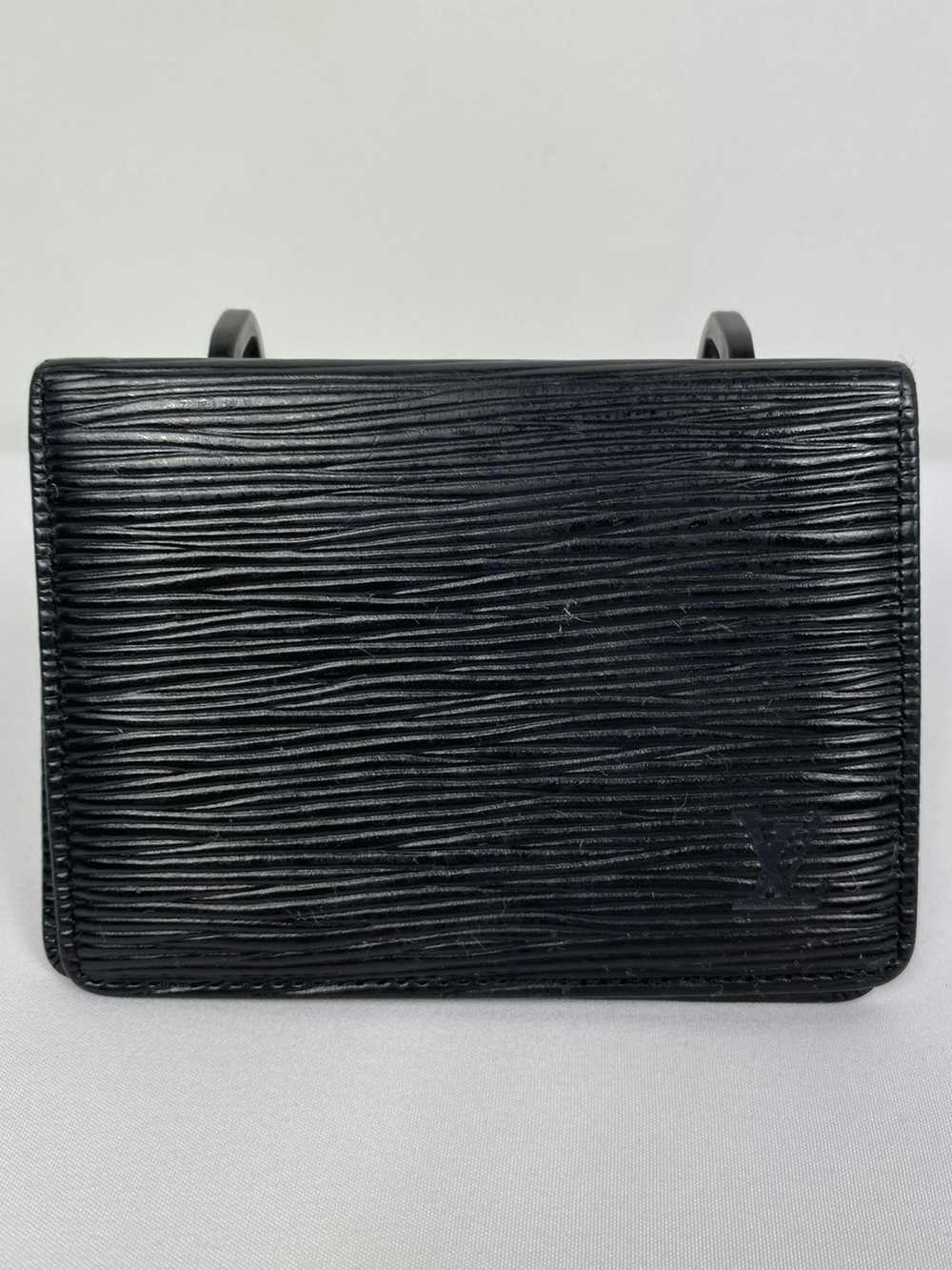 Louis Vuitton EPI Leather Card Holder - image 1