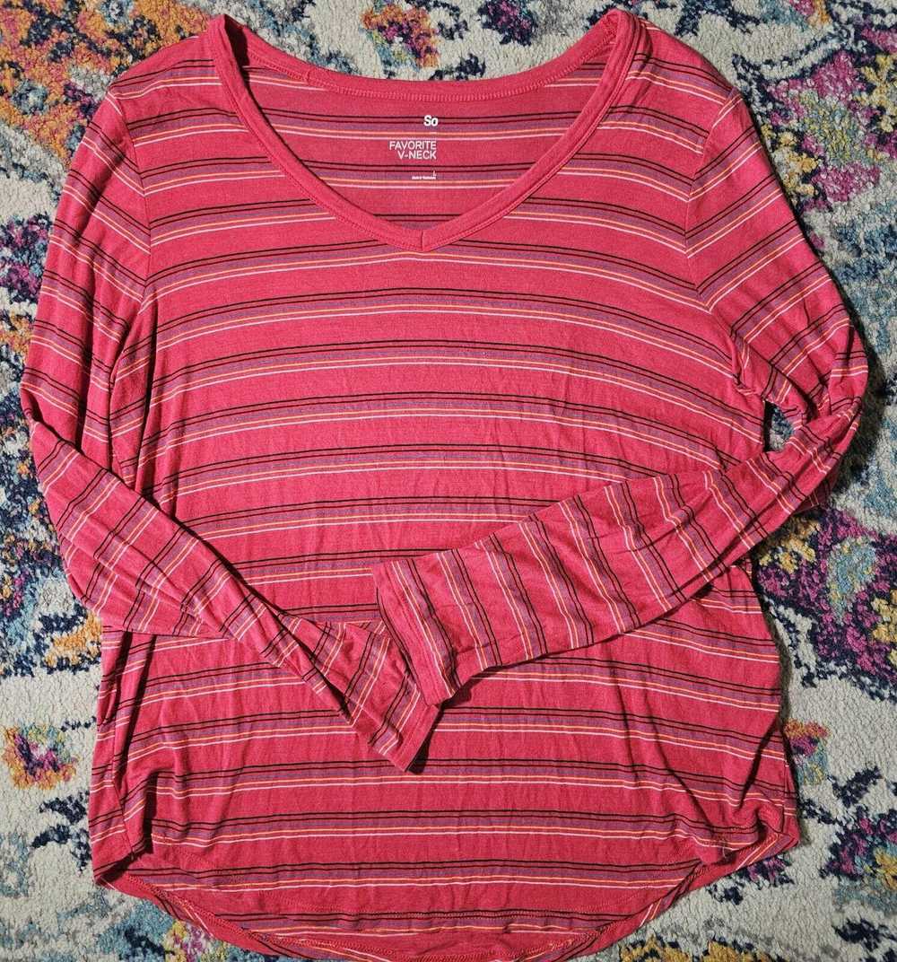 Designer SO favorite v-neck red striped LARGE SEE… - image 1