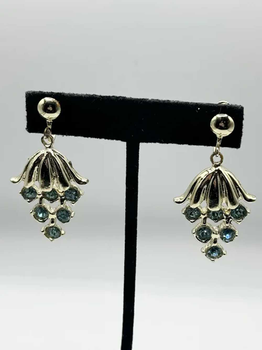 Vintage blue rhinestone dangle drop earrings - image 2