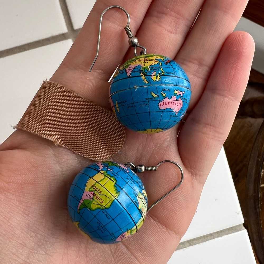 Vintage Globe Earrings - image 2