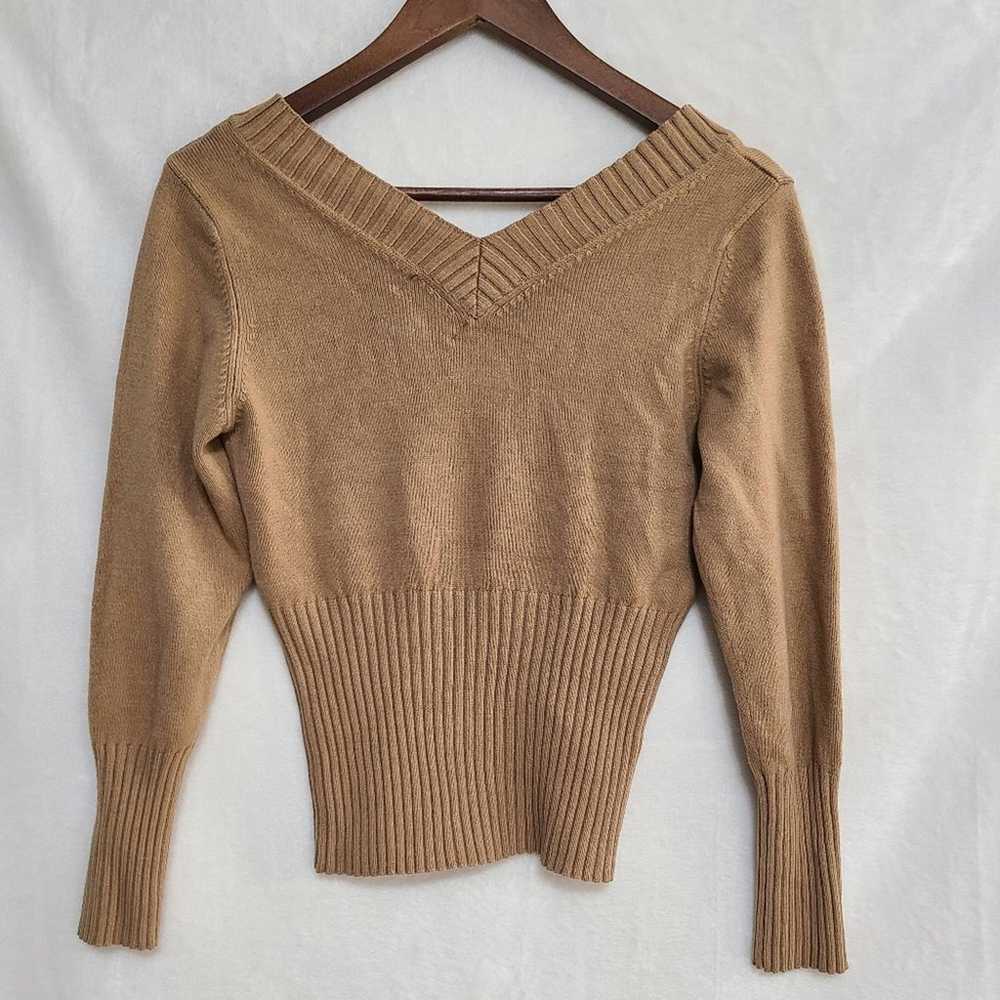 Vintage Y2K Guess Women's Tan V Neck Sweater Size… - image 3