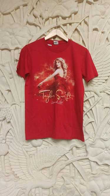 Gildan Band Tees x Taylor Swift