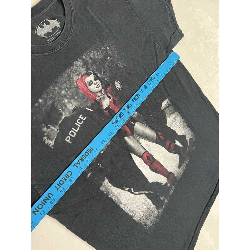 Batman Vintage Harley Quinn T-Shirt Size Large DC… - image 5