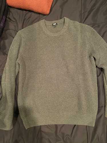 Uniqlo Uniqlo knit sweater